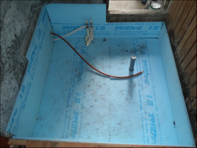 当然断熱浴室を設置しますが、床下、基礎まわりもしっかり断熱をいたします。 当然断熱浴室を設置しますが、床下、基礎まわりもしっかり断熱をいたします。