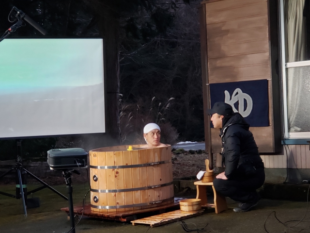 3日間の撮影だったそうですが、私たちは1日目をお手伝いさせていただきました。
そのあと、ひばりが丘高校の吉田のうどん、忍野村のふじのすけ、そして山中湖のワカサギ釣り&わかさぎの天丼、富士山なども紹介されていました。
楽しい1日をありがとうございました。 3日間の撮影だったそうですが、私たちは1日目をお手伝いさせていただきました。
そのあと、ひばりが丘高校の吉田のうどん、忍野村のふじのすけ、そして山中湖のワカサギ釣り&わかさぎの天丼、富士山なども紹介されていました。
楽しい1日をありがとうございました。